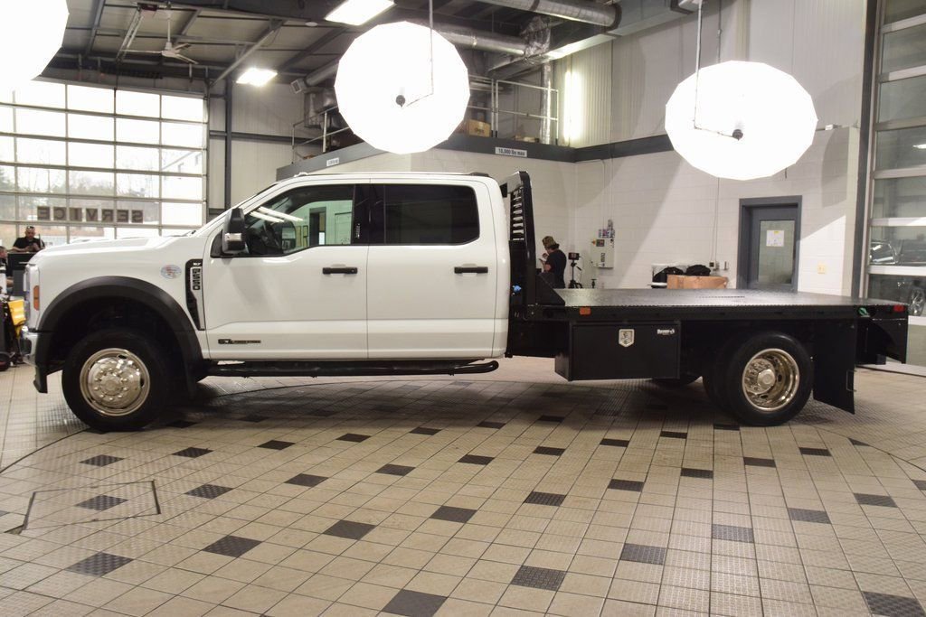 Used 2024 Ford F550 4x4 Crew Cab Super Duty w/ XLT Value Package image 3