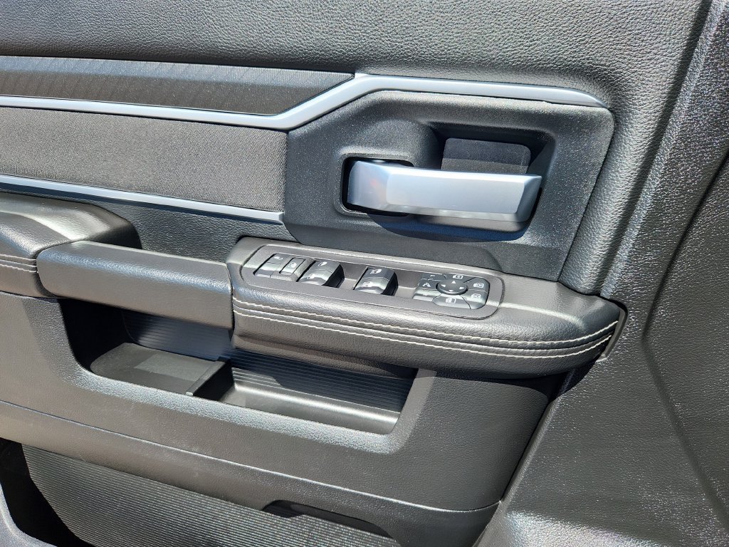 Certified 2025 RAM 2500 Big Horn AWD/4WD image 6
