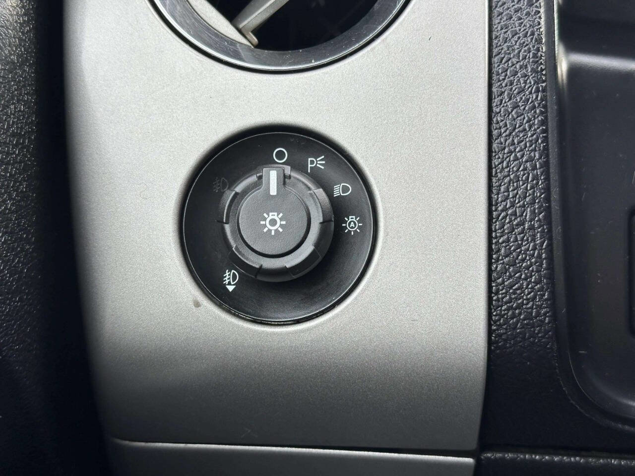 Used 2017 Ford Expedition Max Limited image 29