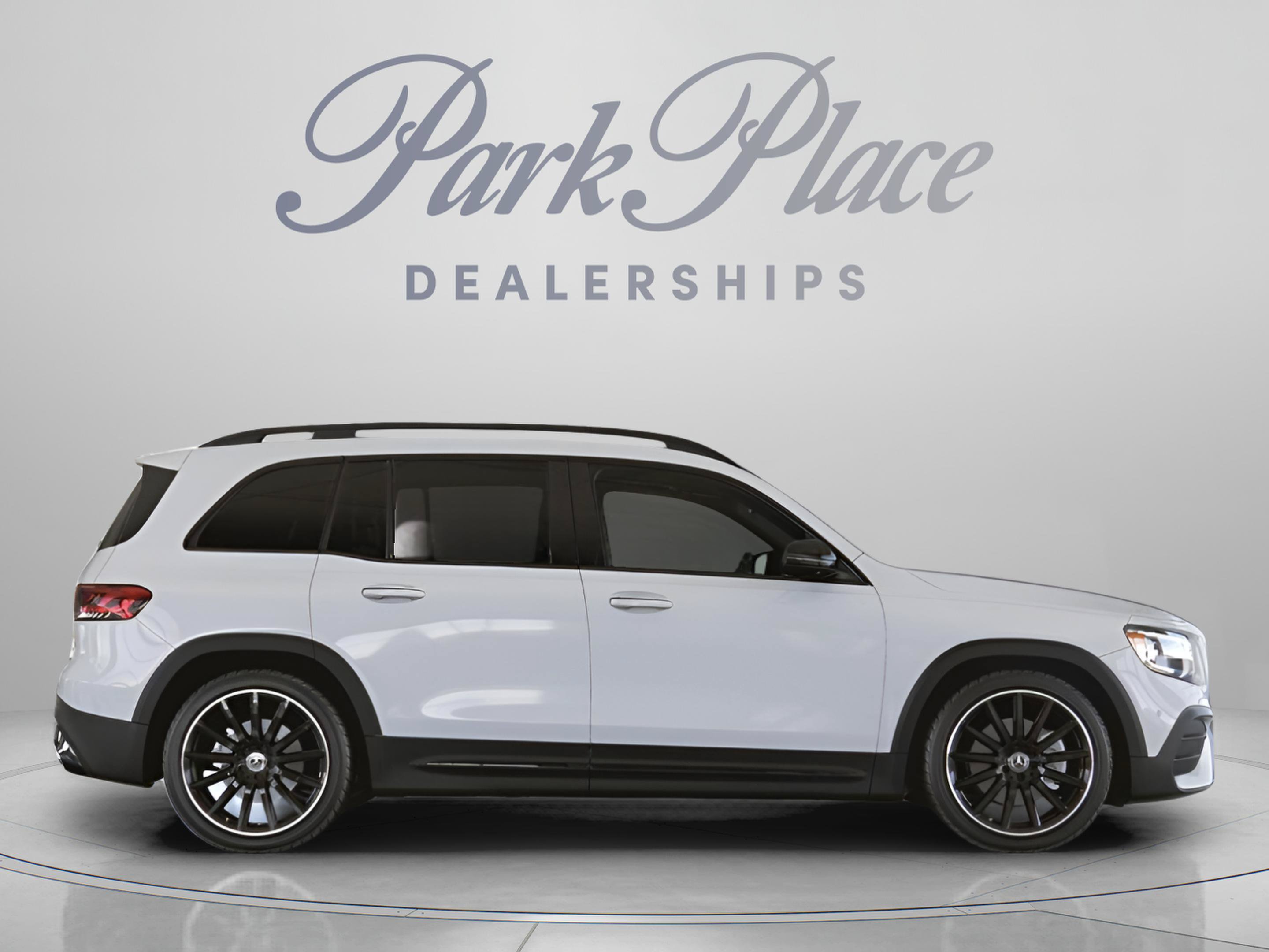 Certified 2023 Mercedes-Benz GLB 250 image 25