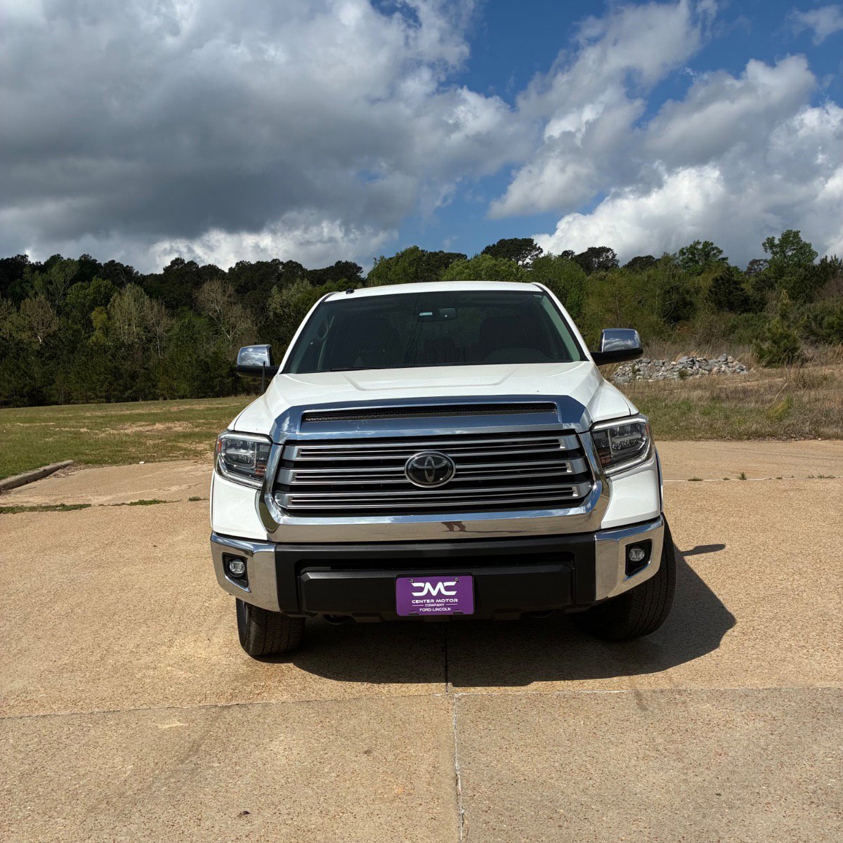 Used 2018 Toyota Tundra Limited image 2