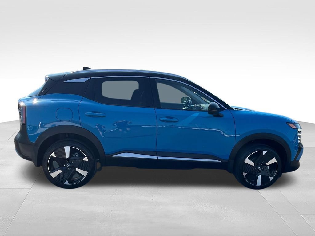 Used 2025 Nissan Kicks SR AWD/4WD image 6