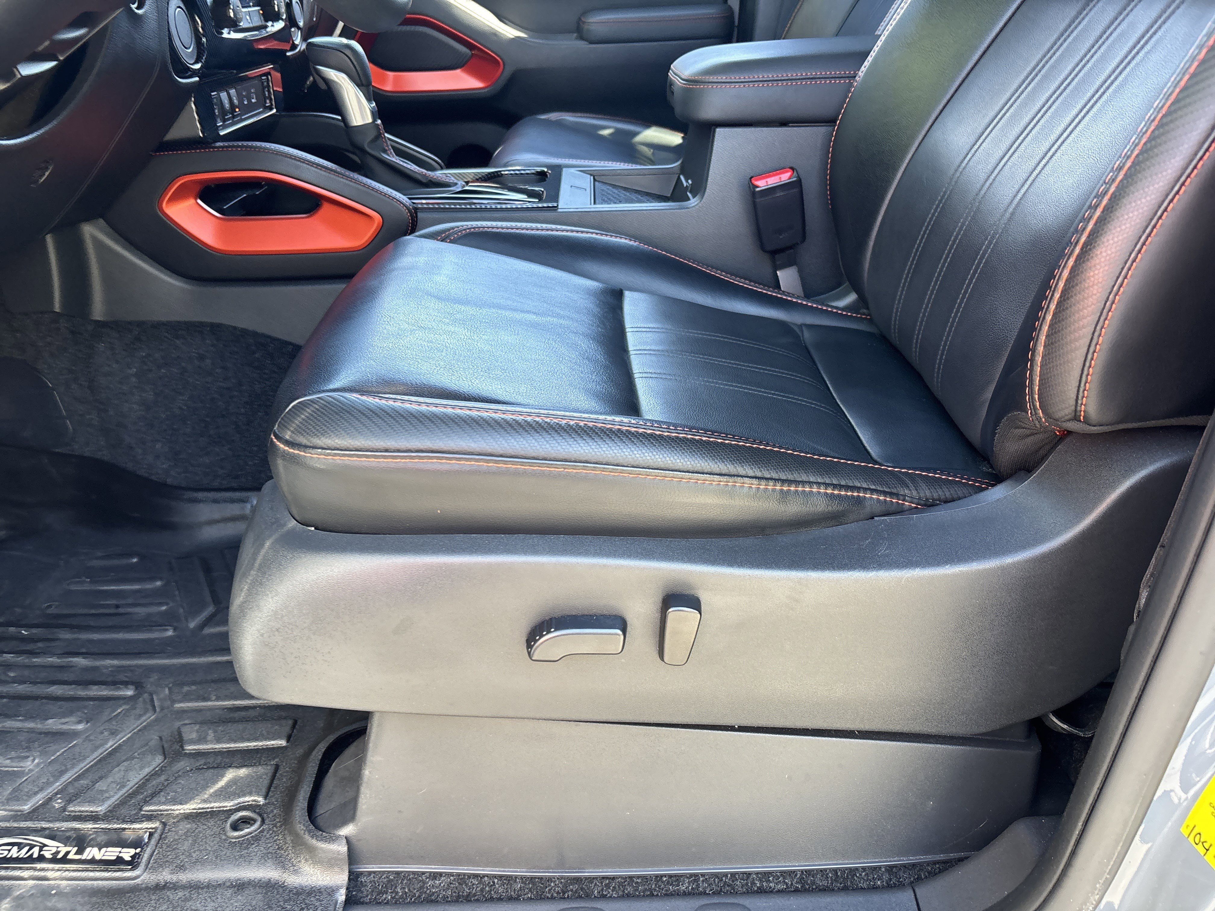 Used 2023 Nissan Frontier Pro-X w/ Pro-X Premium Package image 19
