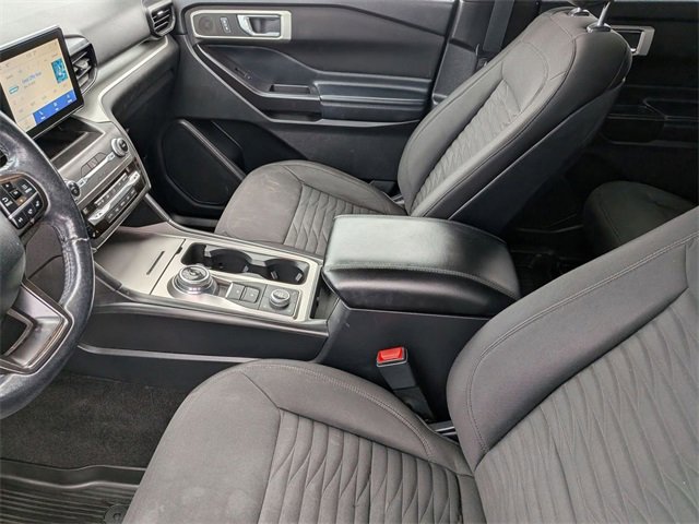Used 2020 Ford Explorer XLT w/ Comfort Package image 12