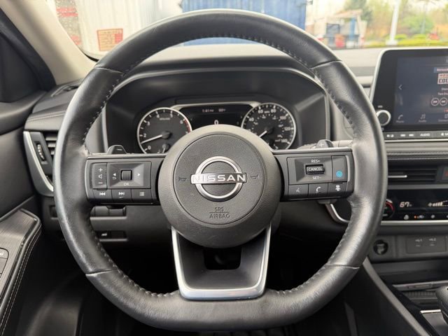 Used 2024 Nissan Rogue SV w/ SV Premium Package AWD/4WD image 17