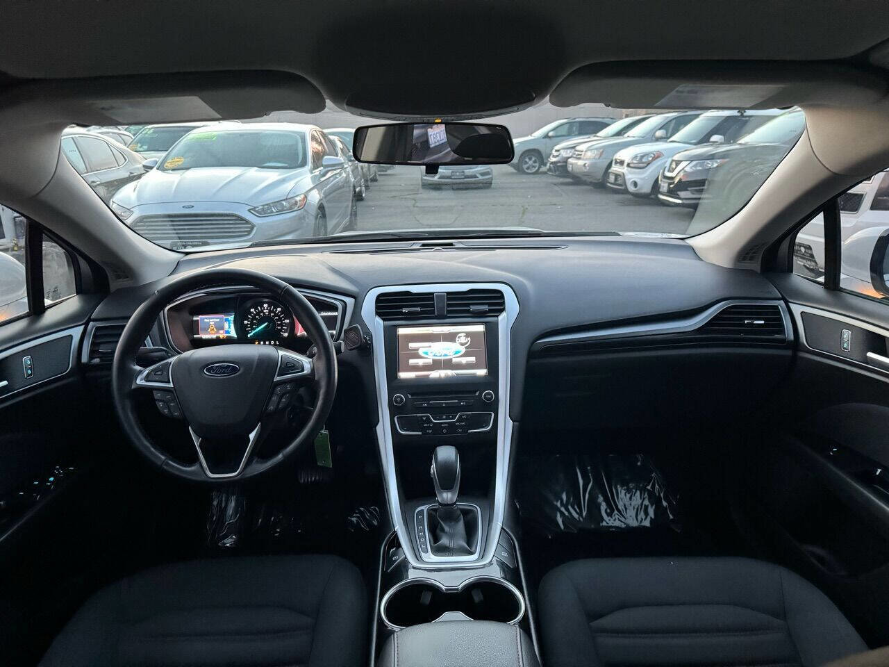 Used 2016 Ford Fusion SE image 13