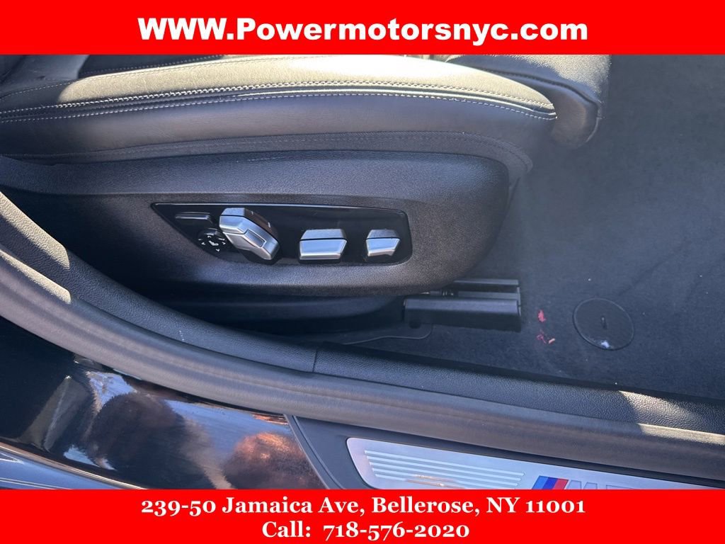 Used 2022 BMW M550i xDrive M550i xDrive w/ Executive Package image 16