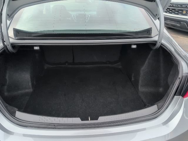 Used 2023 Chevrolet Malibu LT FWD image 34