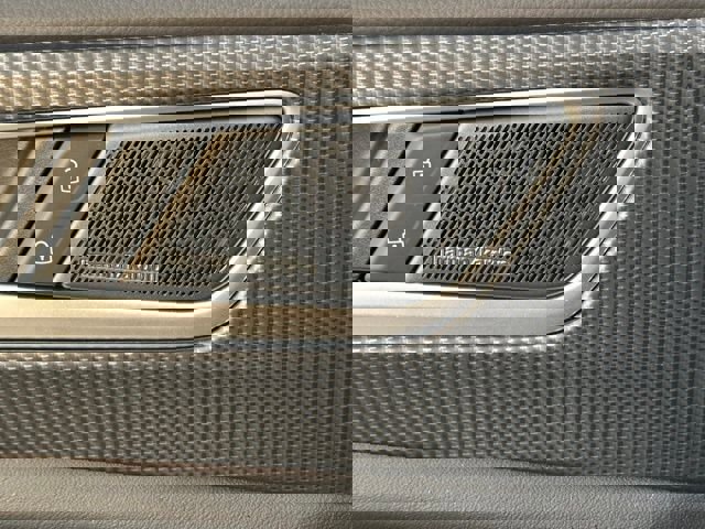 New 2026 Volkswagen Atlas Cross Sport SEL Premium R-Line image 24