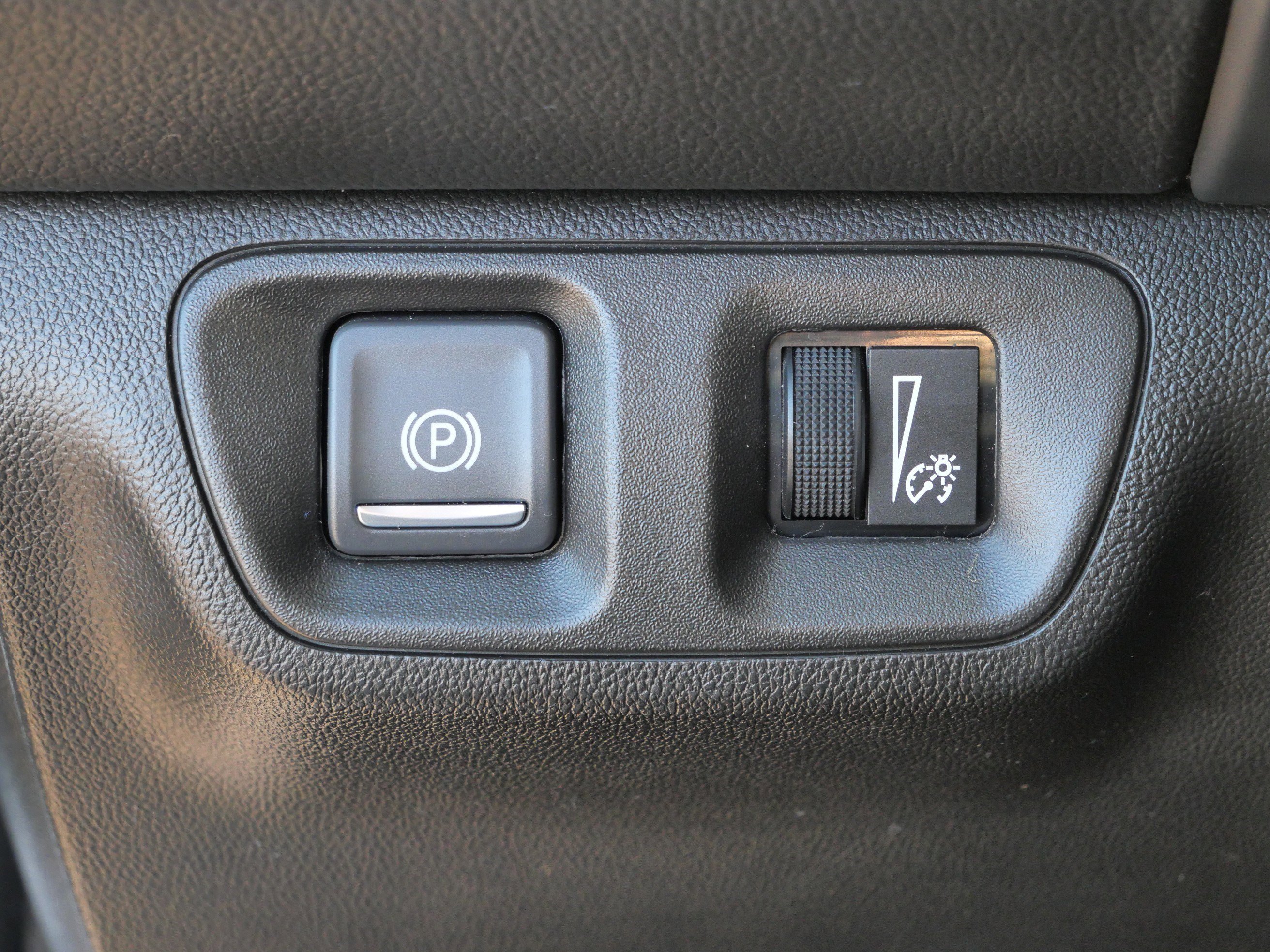 Used 2020 GMC Acadia SLT image 21