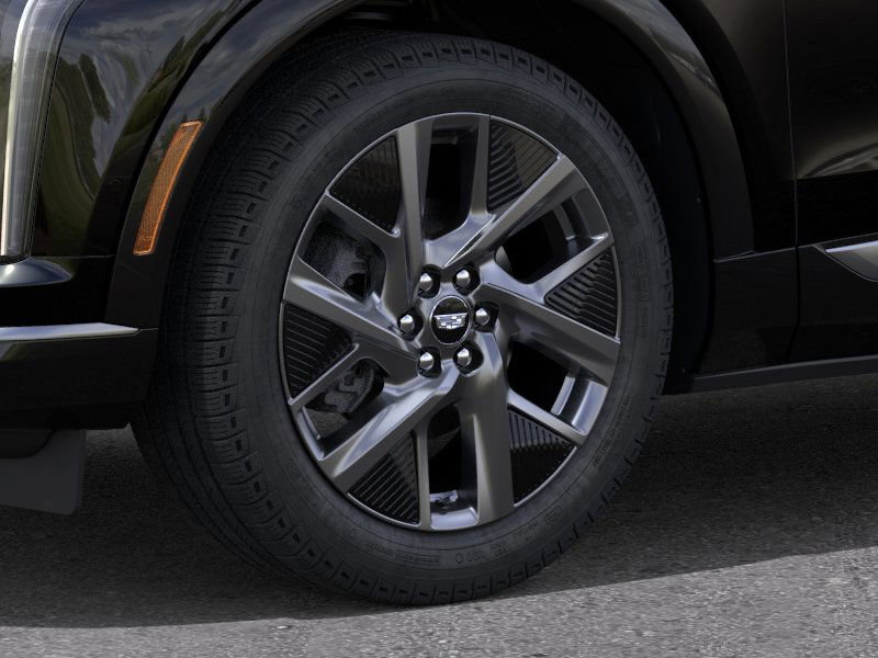 Certified 2026 Cadillac Optiq Luxury 2 RWD image 9
