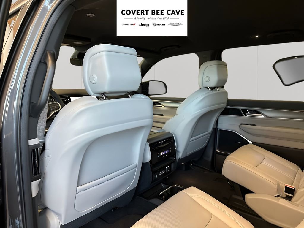 New 2026 Jeep Grand Wagoneer L 4WD image 14