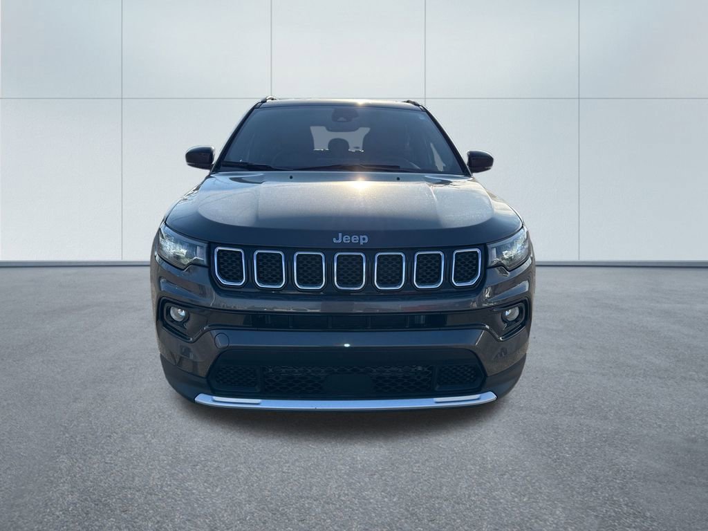 Used 2023 Jeep Compass Limited image 10