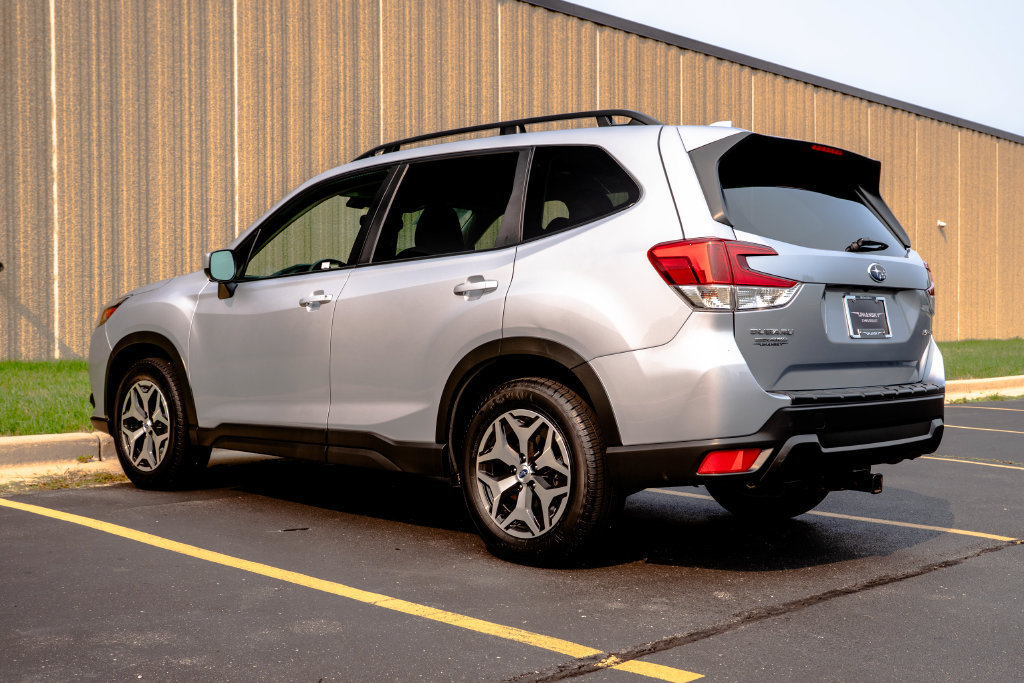 Used 2023 Subaru Forester Premium AWD/4WD image 5