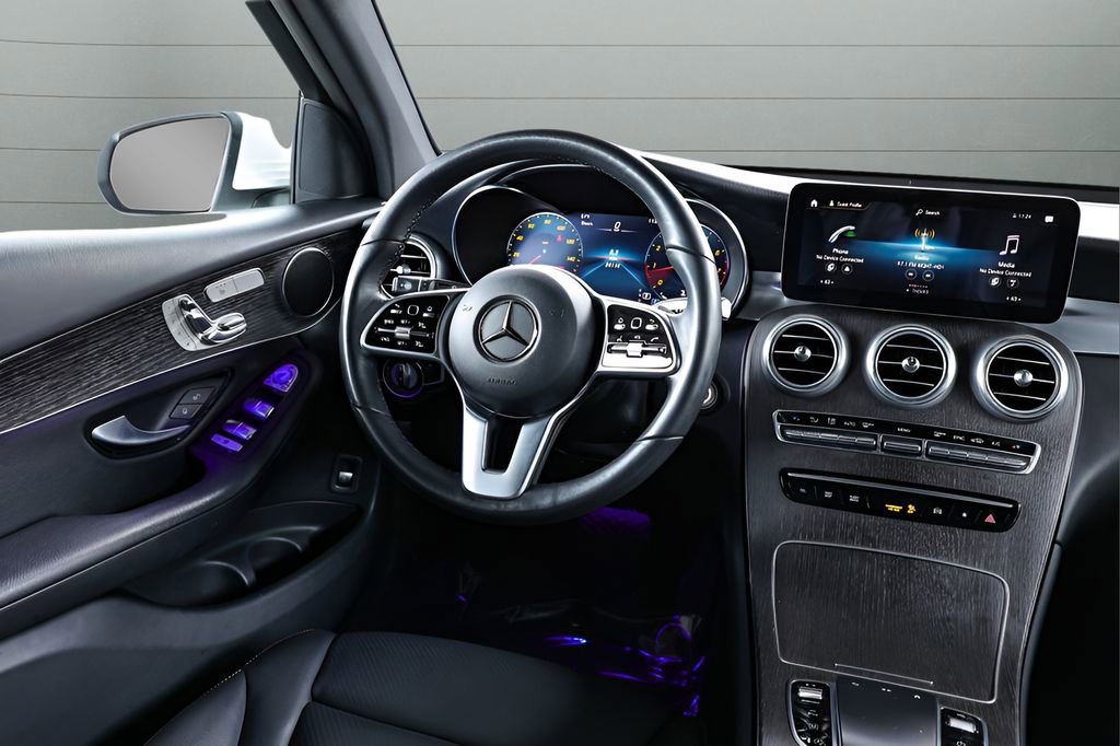 Used 2022 Mercedes-Benz GLC 300 4MATIC image 29