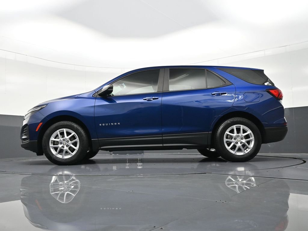Used 2022 Chevrolet Equinox LS image 30
