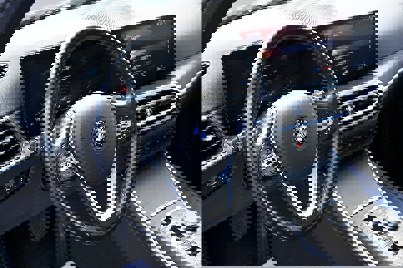 Used 2024 BMW 330i Sedan image 8