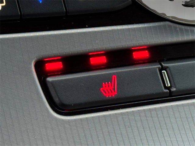 Used 2020 Lincoln MKZ Standard w/ Convenience Package image 17