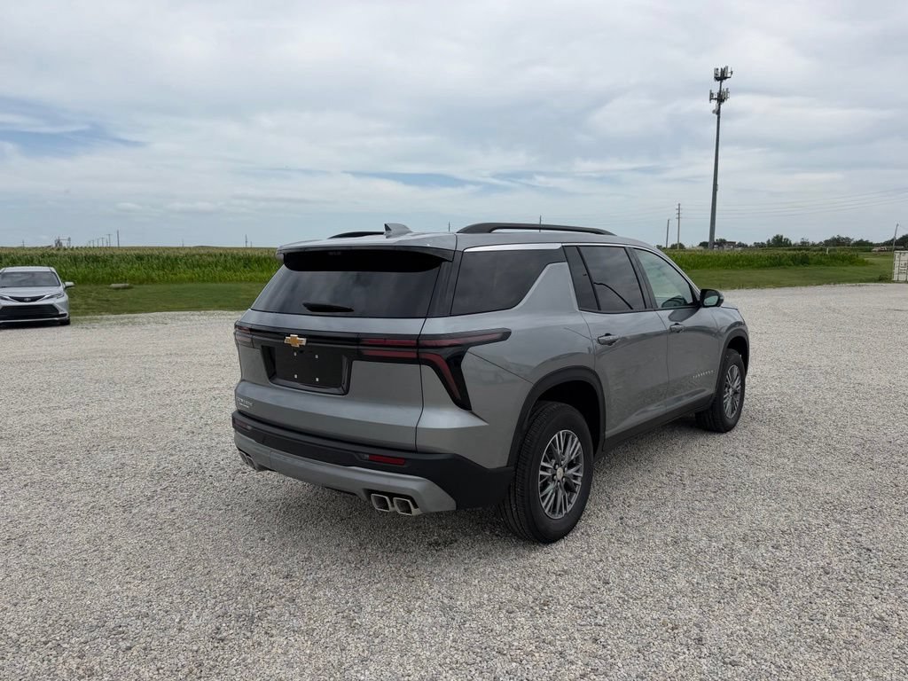 New 2026 Chevrolet Traverse LT w/ Driver Confidence Package FWD image 3