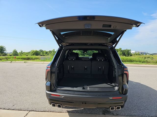 New 2026 Chevrolet Traverse LT w/ Midnight/Sport Edition AWD/4WD image 26