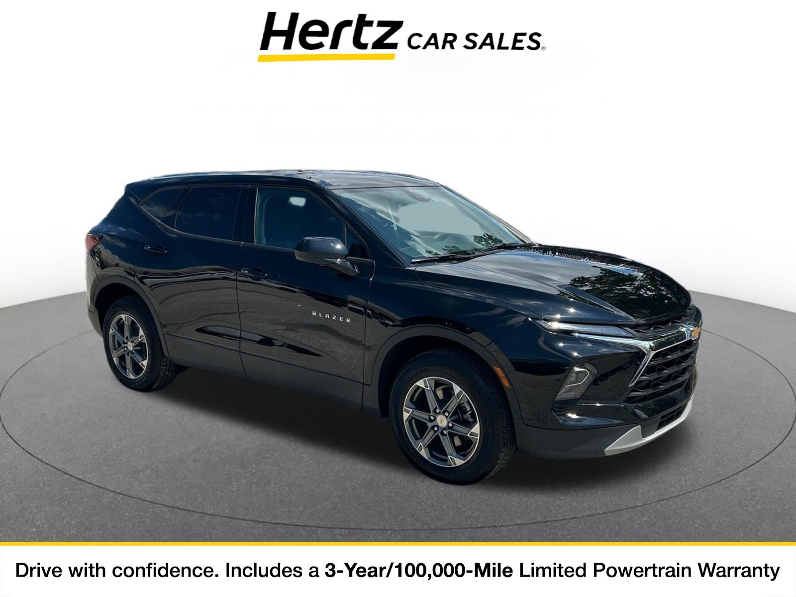 Used 2025 Chevrolet Blazer LT FWD image 1