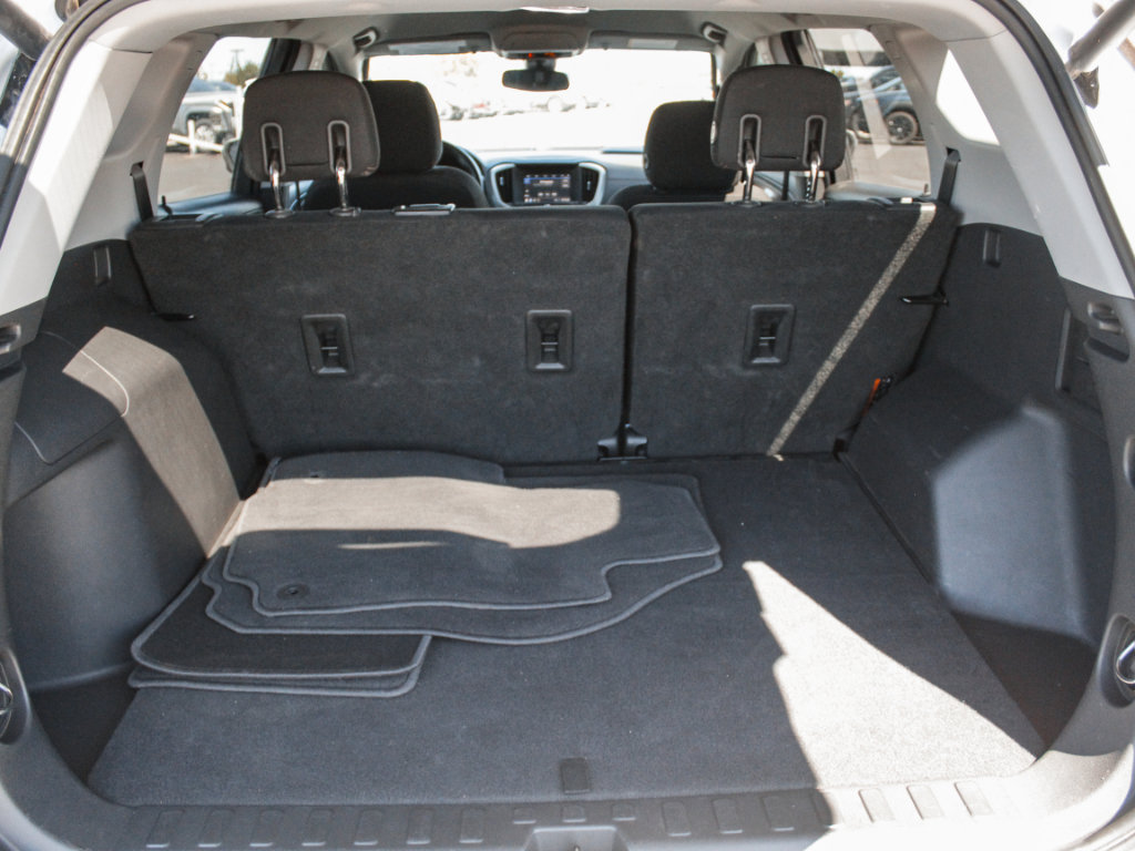 Used 2020 GMC Terrain SLE w/ Driver Convenience Package FWD image 26