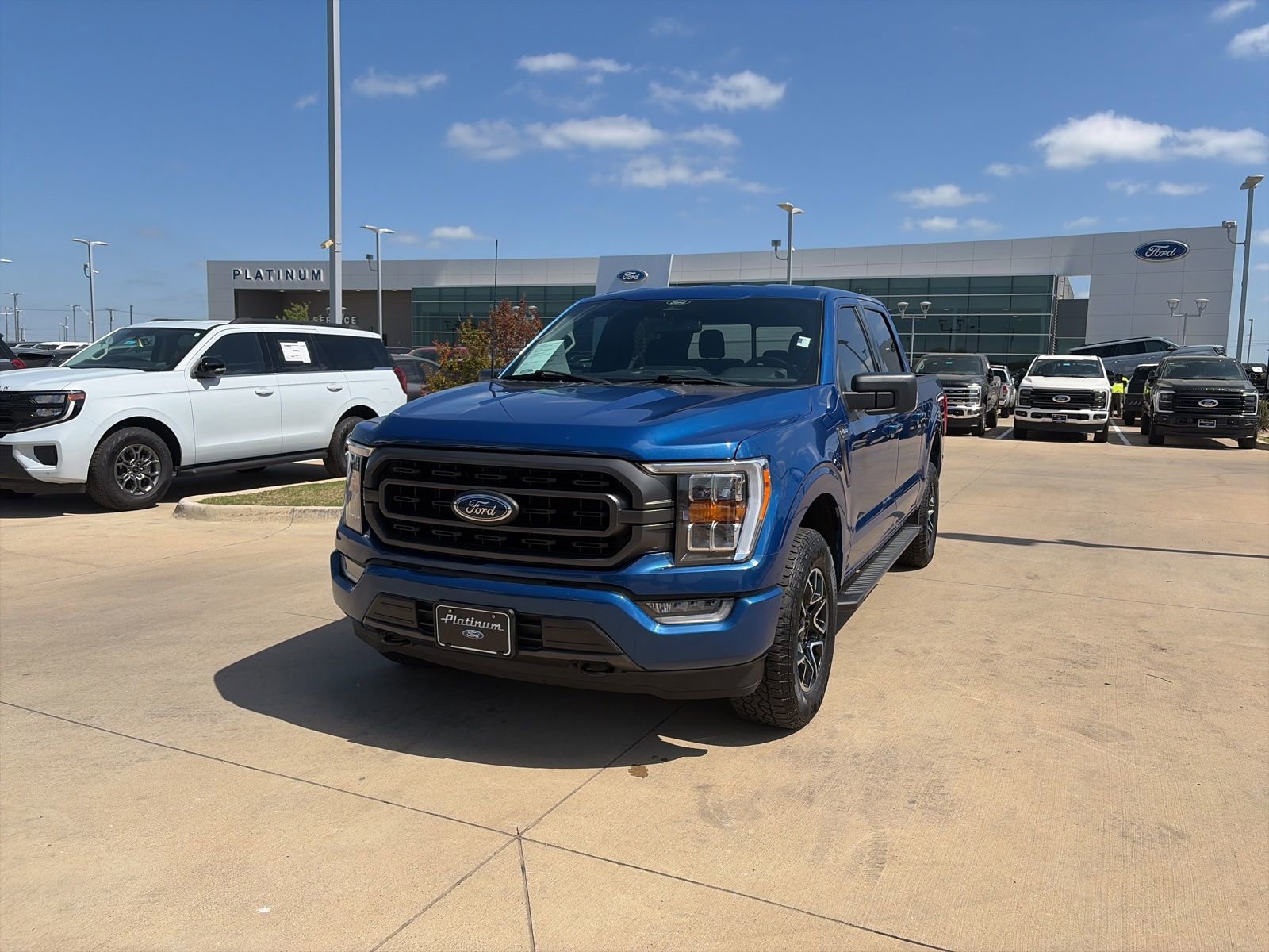 Used 2022 Ford F150 XLT w/ Equipment Group 302A High image 27
