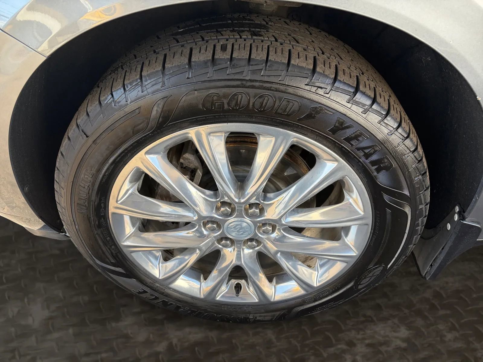 Used 2019 Buick Enclave Premium image 43