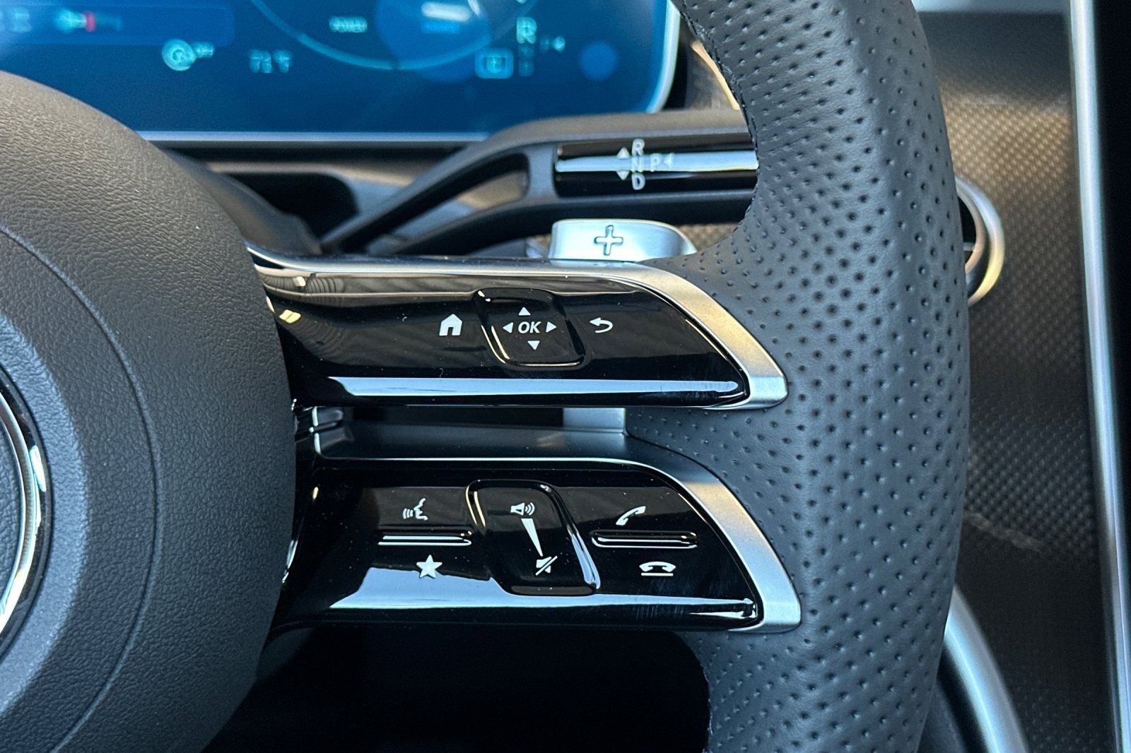 New 2025 Mercedes-Benz C 300 4MATIC Sedan image 27