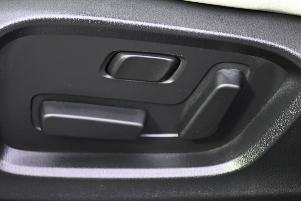 Certified 2025 MAZDA CX-5 AWD 2.5 S w/ Preferred Package image 14