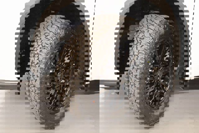 New 2026 Toyota Highlander Platinum image 10