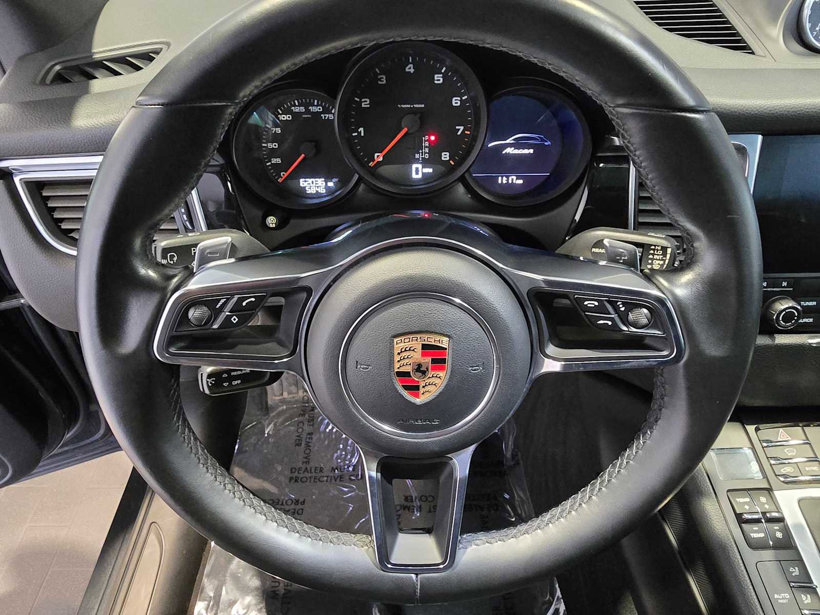 Used 2018 Porsche Macan image 23
