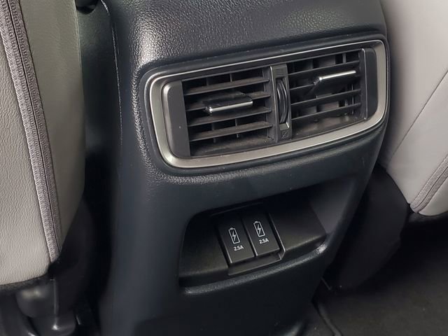 Used 2020 Honda CR-V Touring image 38