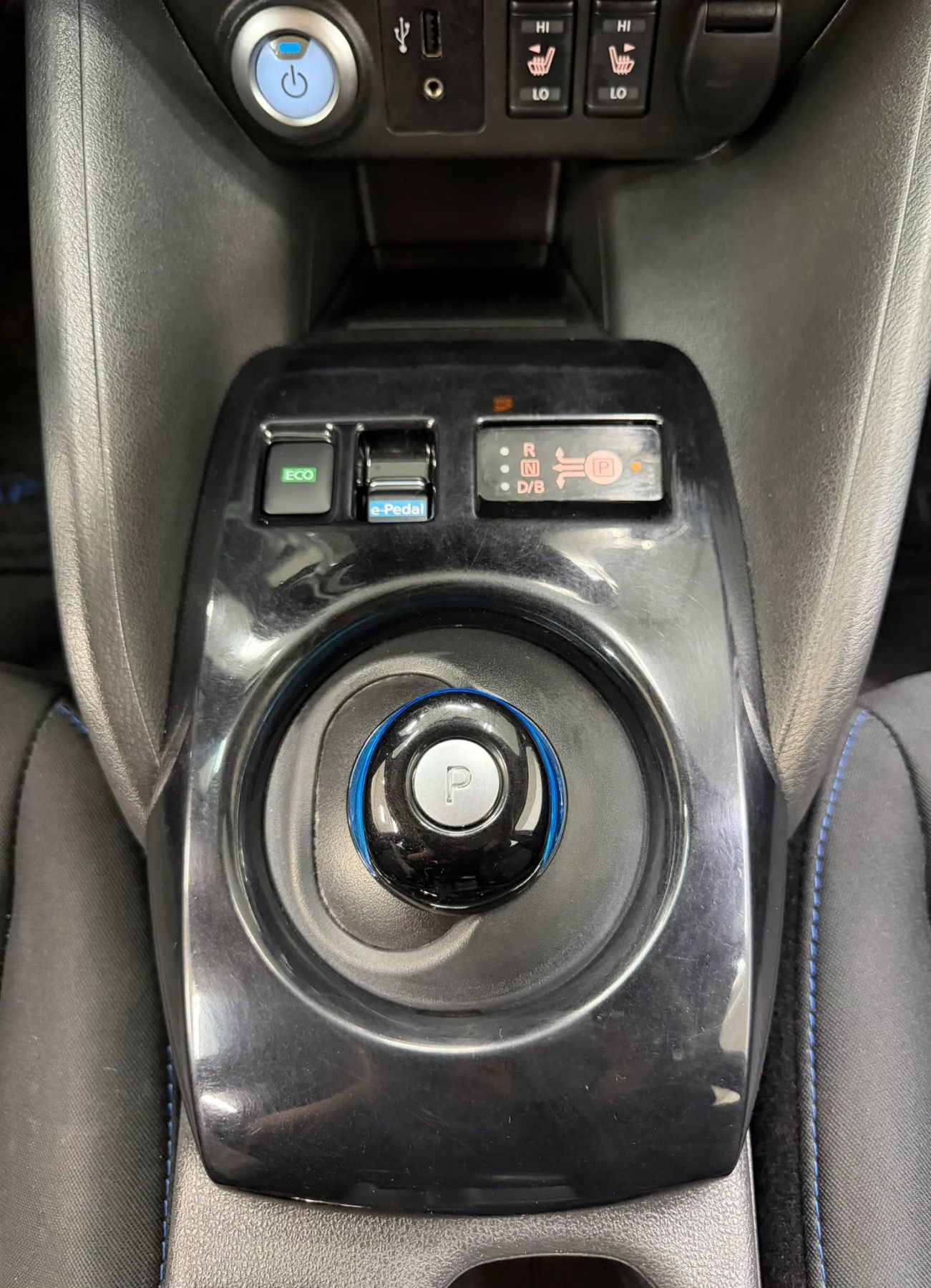 Used 2018 Nissan Leaf SV w/ SV Technology Package FWD image 30