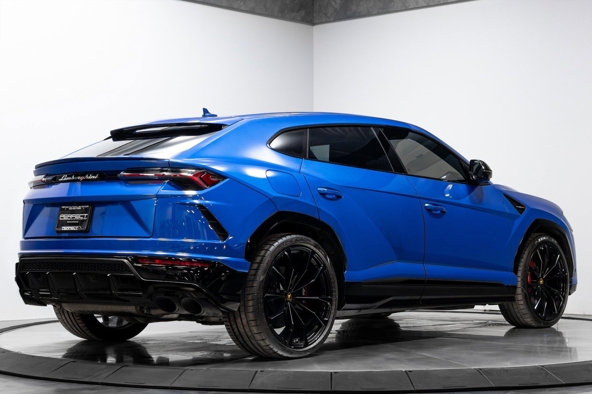 Used 2019 Lamborghini Urus image 14