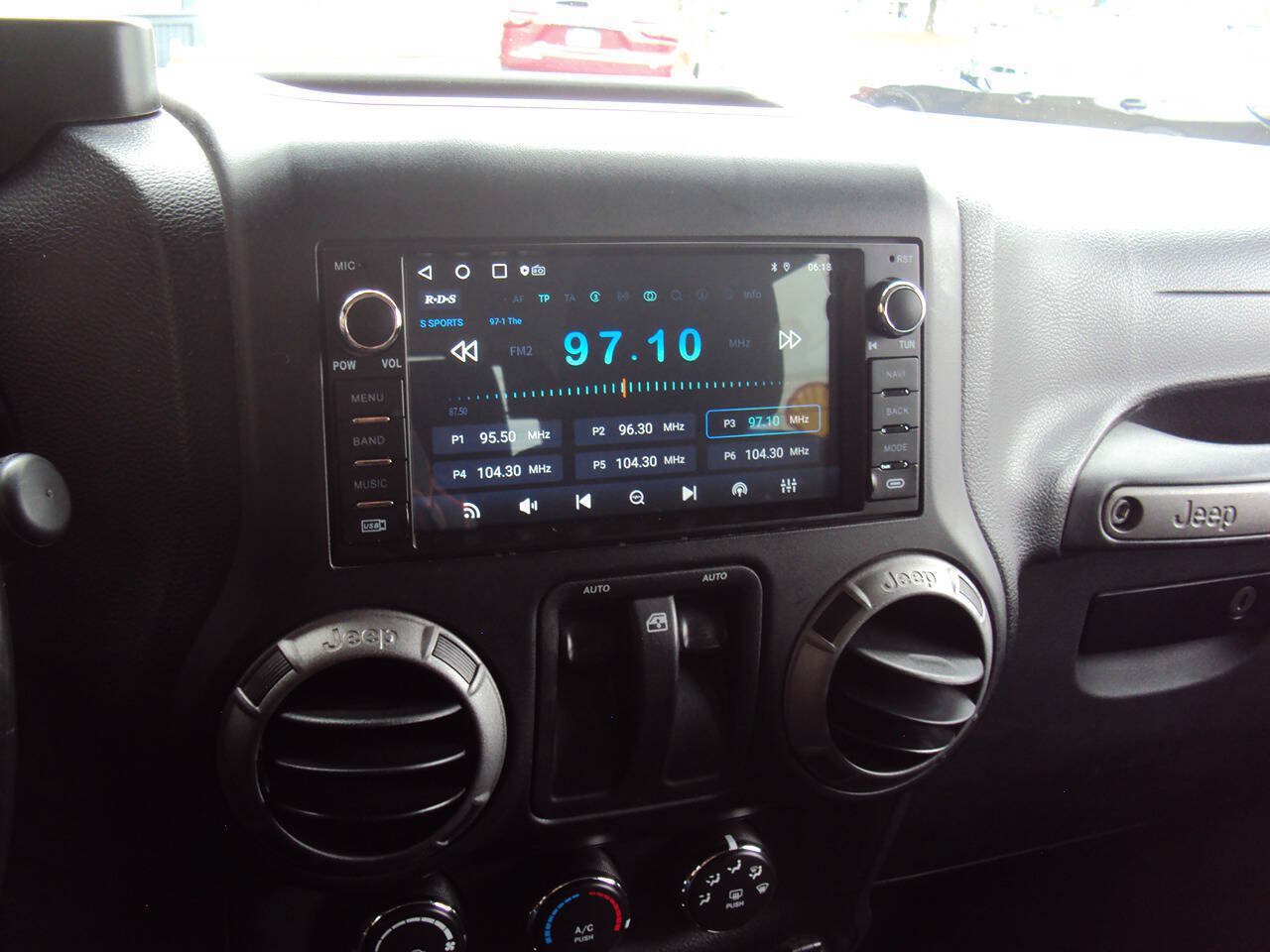 Used 2013 Jeep Wrangler Sport AWD/4WD image 6