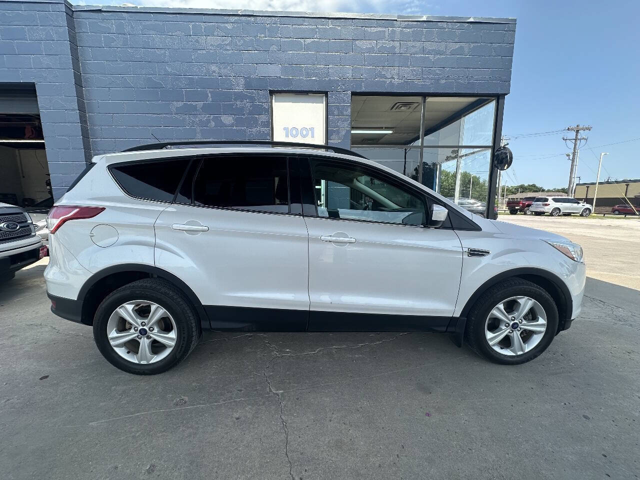 Used 2015 Ford Escape SE w/ Equipment Group 201A AWD/4WD image 9