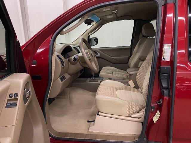Used 2006 Nissan Frontier SE w/ (P01) Power Pkg AWD/4WD image 10