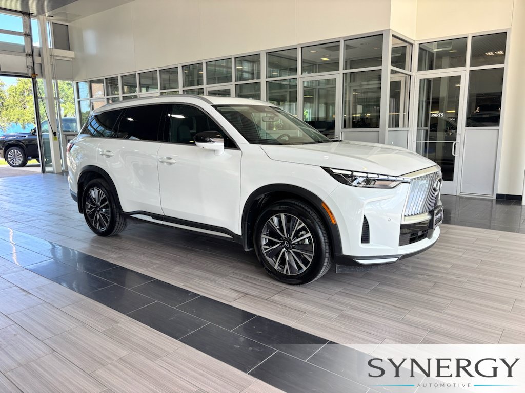 Certified 2026 INFINITI QX60 Luxe w/ Cargo Package AWD/4WD image 3