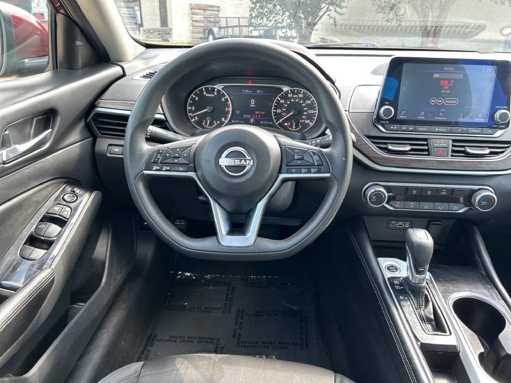 Used 2023 Nissan Altima 2.5 SV FWD image 15