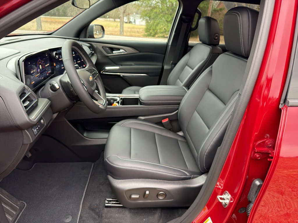 New 2026 Chevrolet Traverse LT image 16