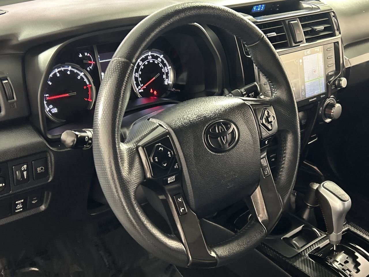 Used 2022 Toyota 4Runner TRD Off-Road Premium AWD/4WD image 13