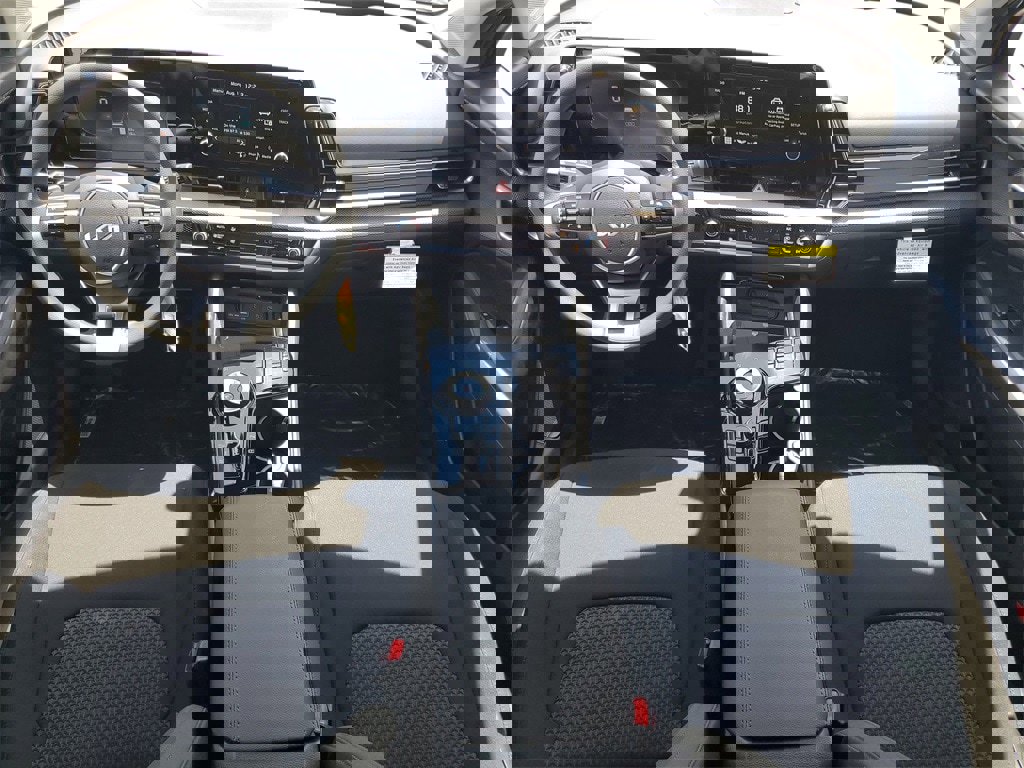 New 2025 Kia Sportage LX image 23