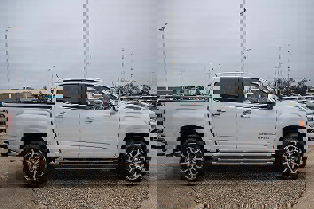 Used 2021 GMC Canyon Denali image 6