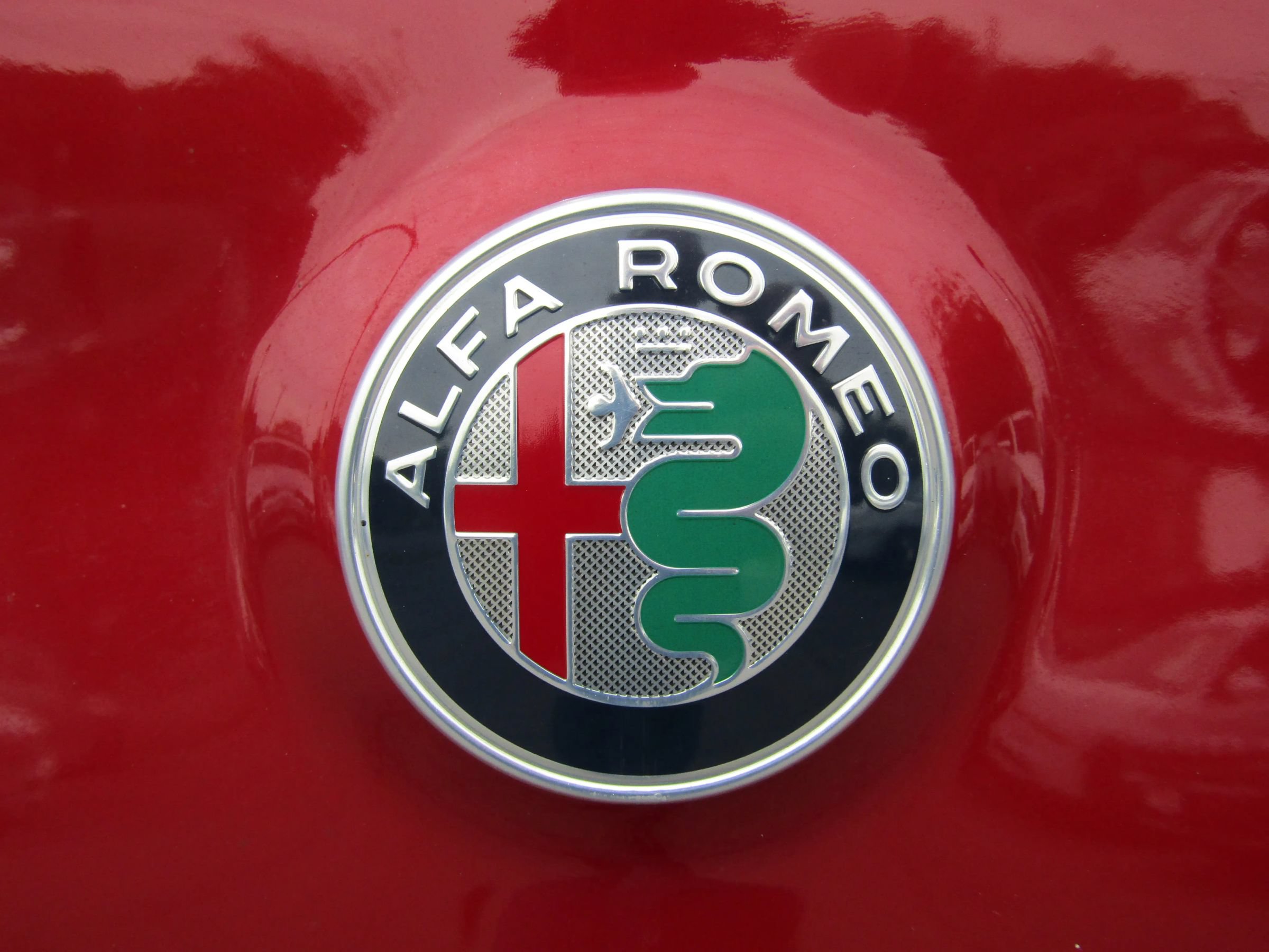 Used 2018 Alfa Romeo Stelvio Ti AWD/4WD image 12