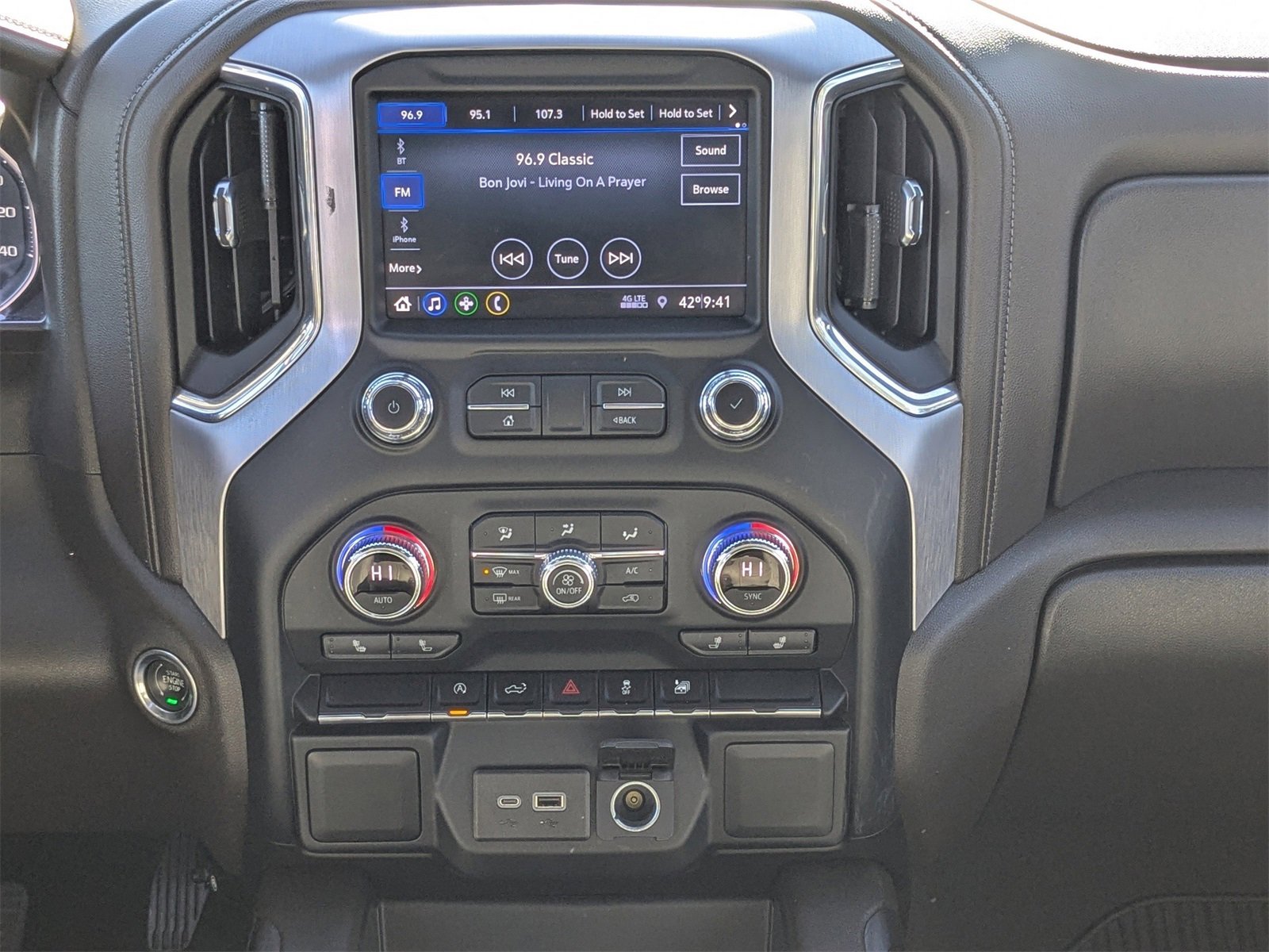 Used 2020 GMC Sierra 1500 Elevation w/ Elevation Value Package image 19