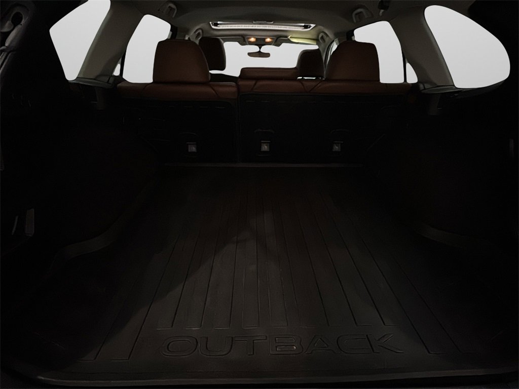 Used 2017 Subaru Outback 2.5i Touring image 18