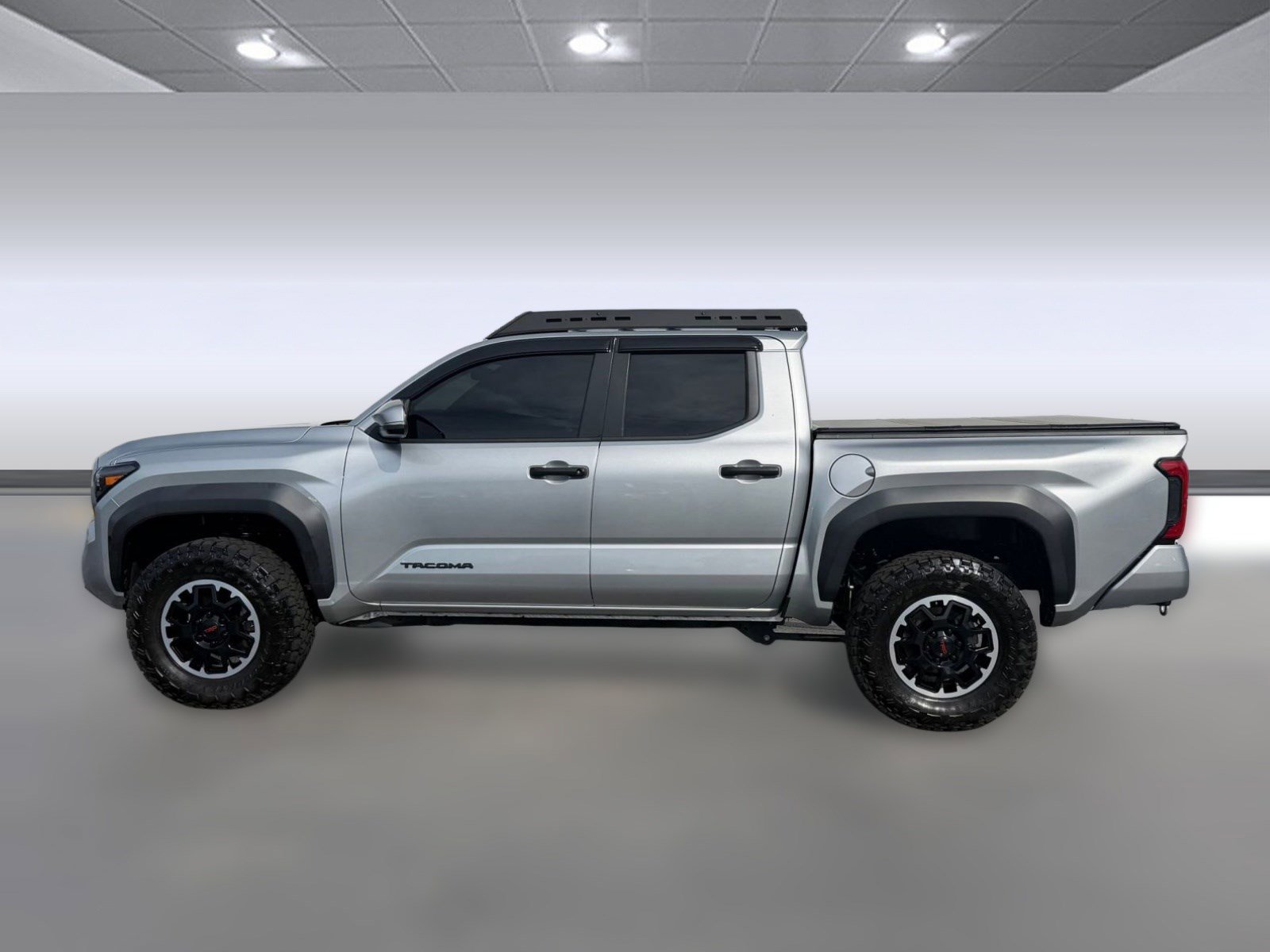 Certified 2024 Toyota Tacoma TRD Off-Road image 2