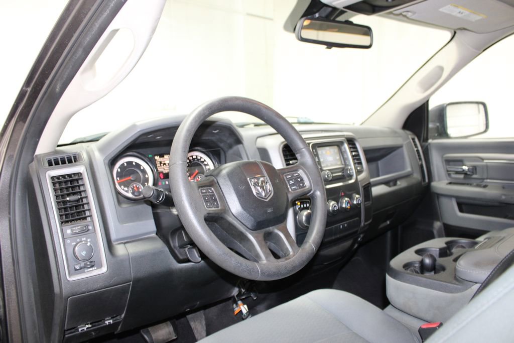 Used 2015 RAM 1500 Express RWD image 25