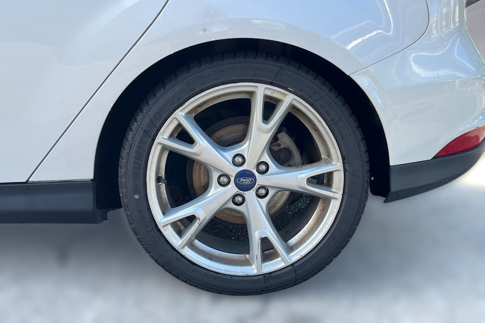 Used 2016 Ford Focus Titanium image 6